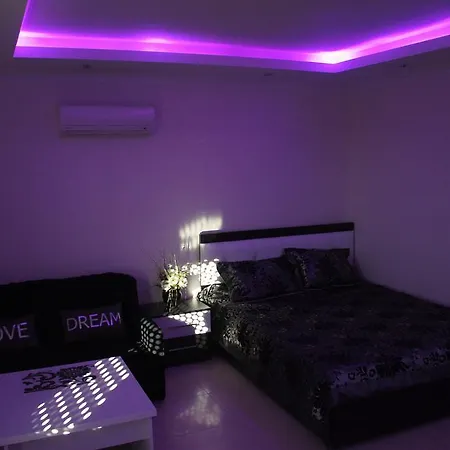Sea View Studio In Orion Garden Apartment *