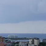 アパート Sea View In Orion Garden アブサルア